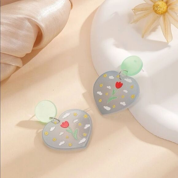5/$25  HEART AND TULIP 🌷 DANGLES - Picture 1 of 6
